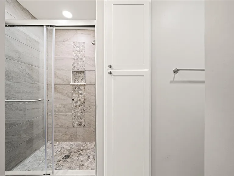 150 Pomeroy Dr — Photo 26