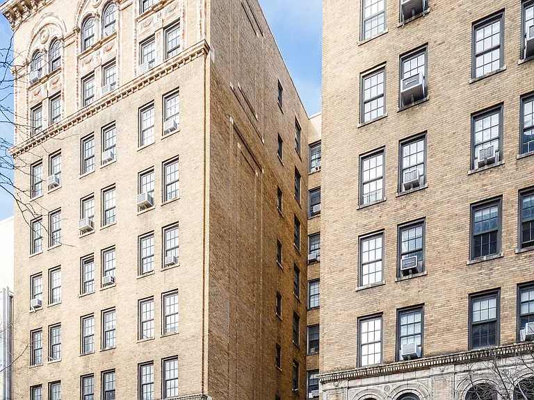 55 W 11th St #3D — Photo 1