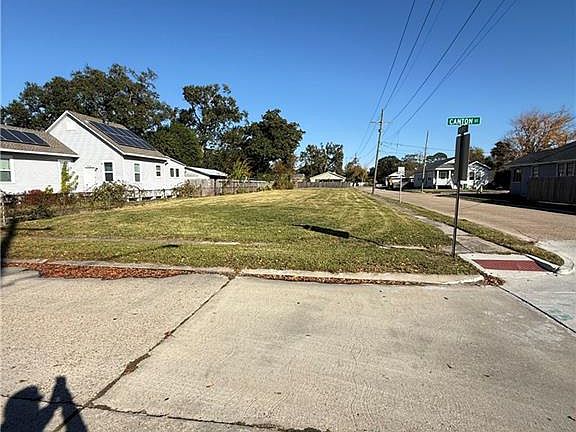2nd image of 4221 Morris Pl