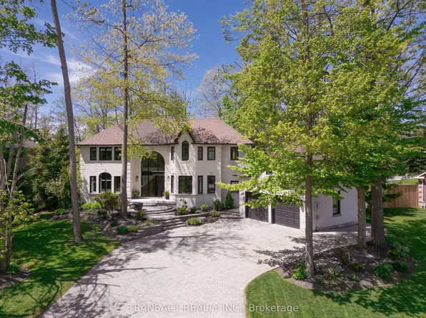 28 Alana Dr, Springwater, ON L9X 0S1