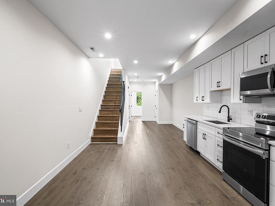 1st image of 2713 W Jefferson St #3