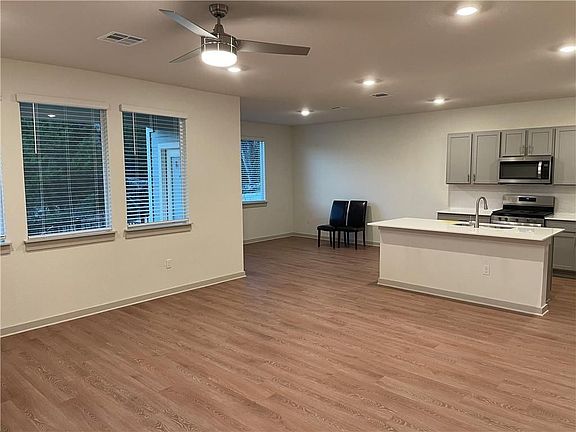 4th image of 172 Florenz Ln #82