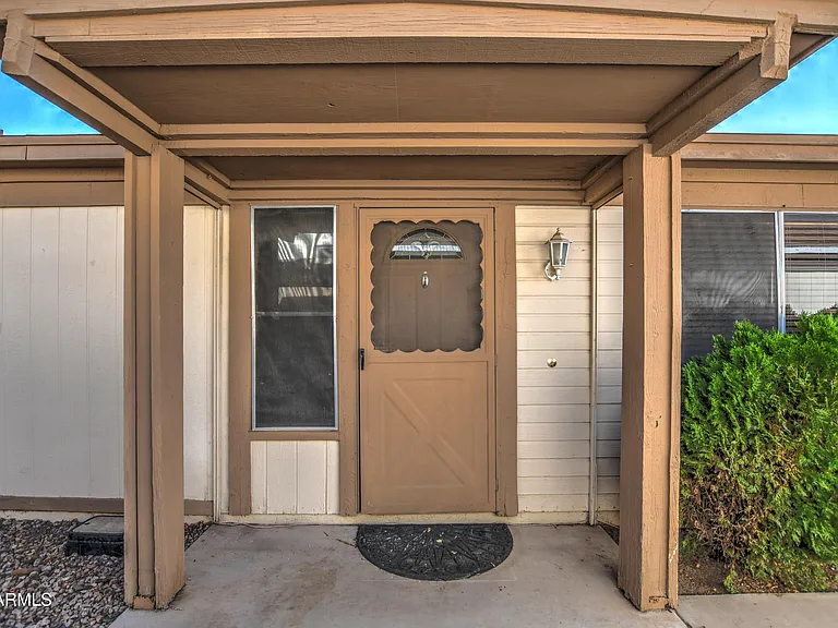 815 E Calle Del Norte — Photo 4