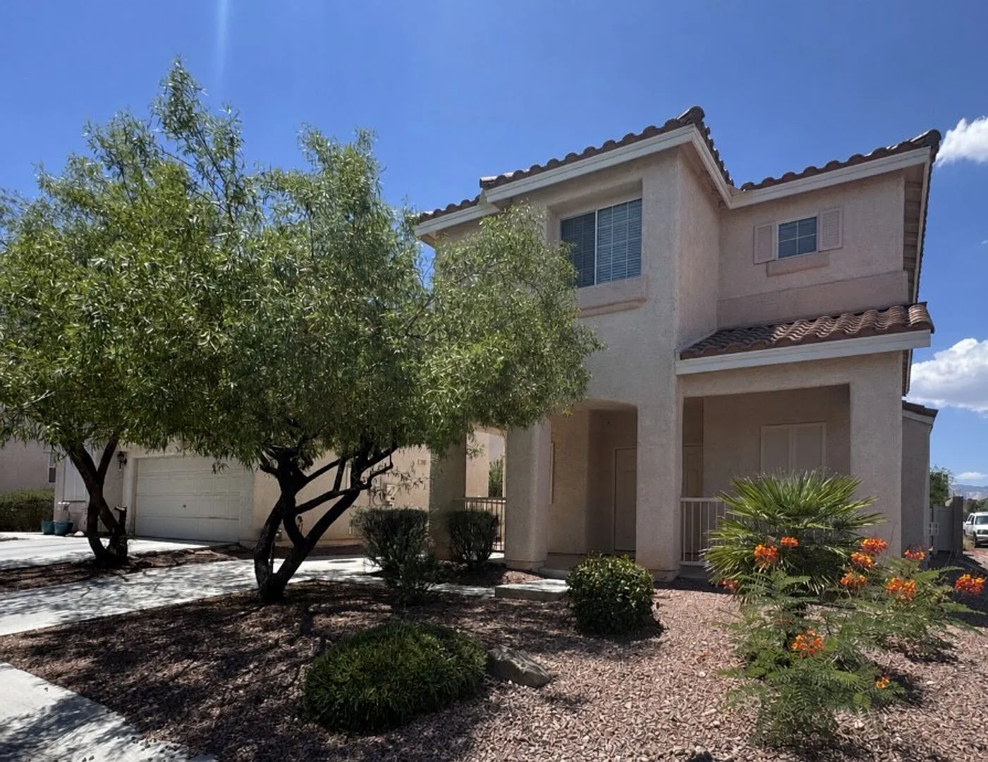 Pet Friendly Renovated 3-Bedroom Home in Gated Southwest Las Vegas Community — Photo 1