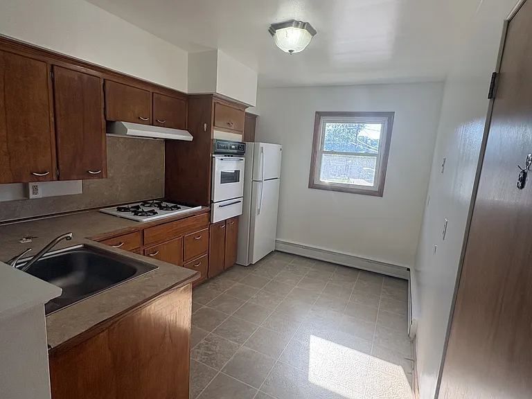 108 Brewer Dr #5 — Photo 8