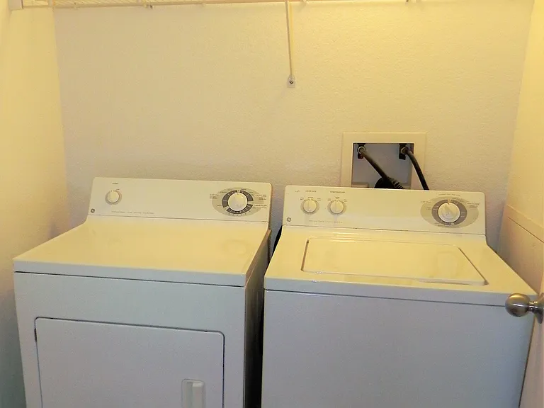 2411 W Horatio St #515 — Photo 11