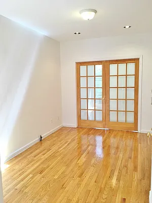 Rented by Aryeh Realty | media 23