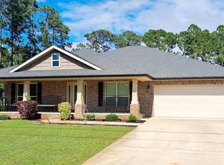 1960 Edgewood Dr, Navarre, FL 32566