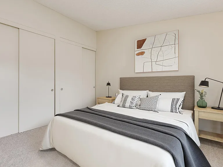 Boulevard Apartments — Photo 11