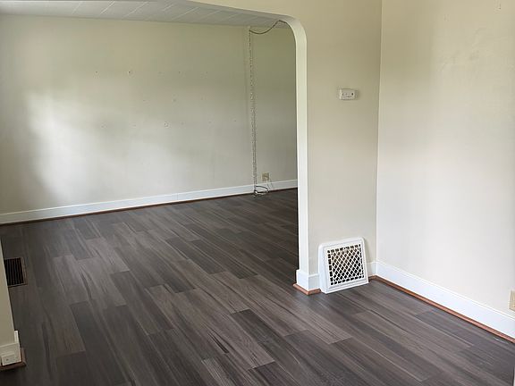 2nd image of 305 E 3rd St #2