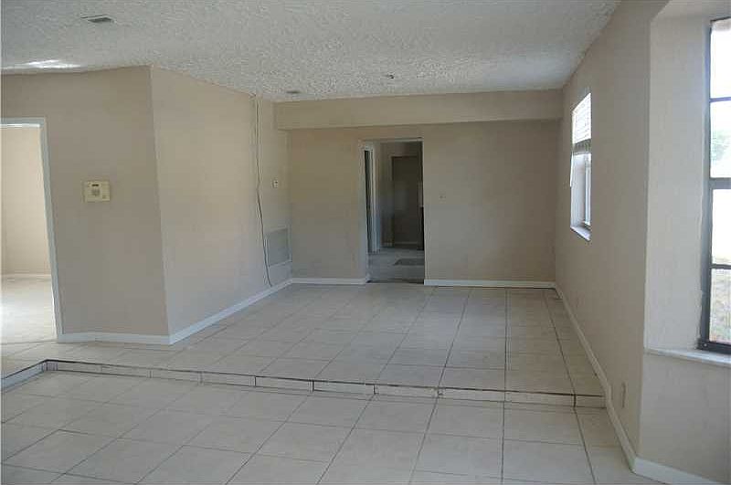 2nd image of 2900 NW 9th Pl