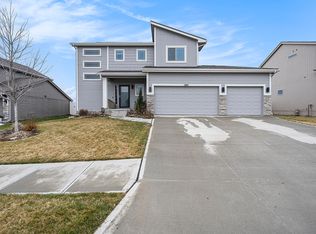 13540 S 55th St, Papillion, NE 68133