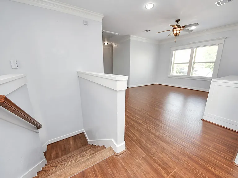 11045 Upland Forest Dr — Photo 16