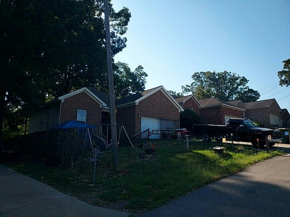 3rd image of 1717 Perry St