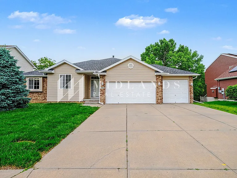 2604 Rahn Blvd — Photo 1