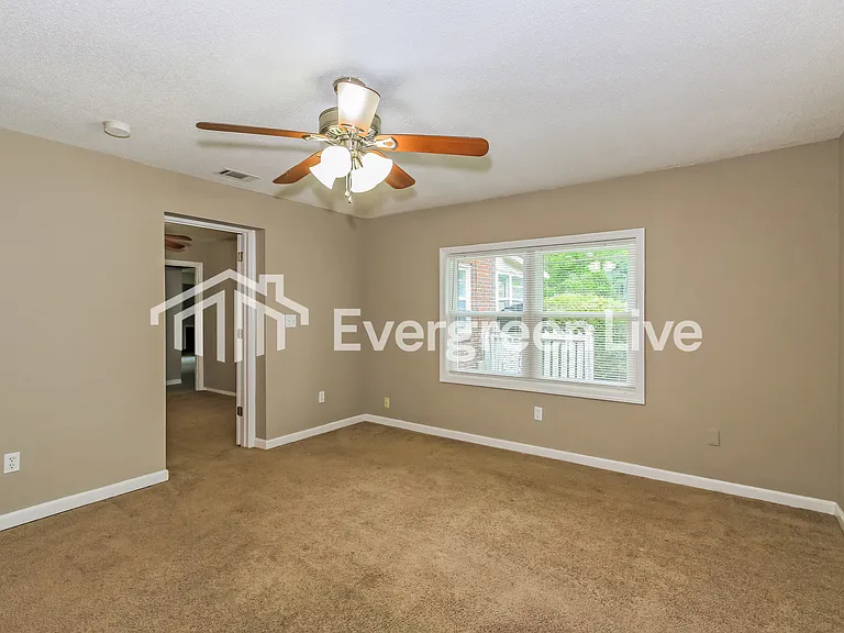 1919 Williams Dr — Photo 12