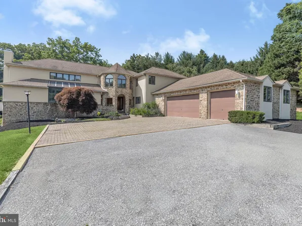 4 Merry Hill Ct, Pikesville, MD 21208