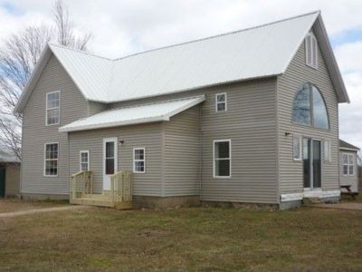 61319 40th St, Paw Paw, MI, 49079