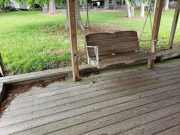 Screened dock with lift.