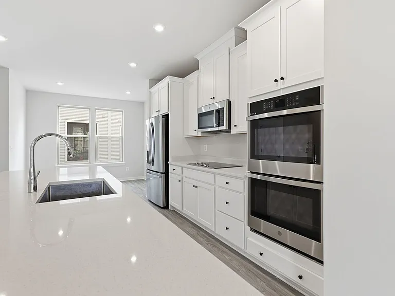 2118 Acadia Rd — Photo 13