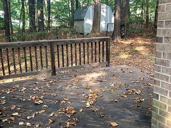 Back deck into yard. Access to shed & outdoor storage