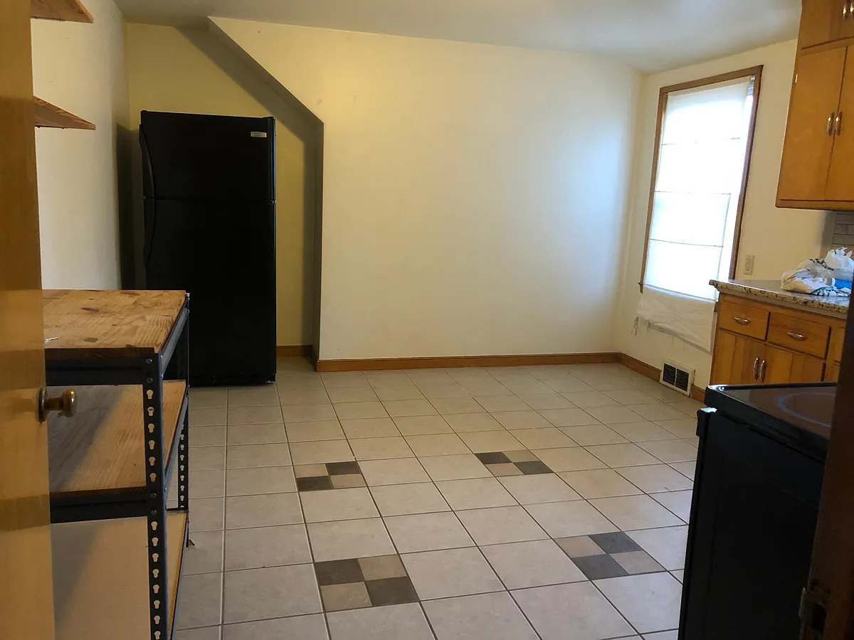 Building Photo - 210 E Warnimont Ave #2