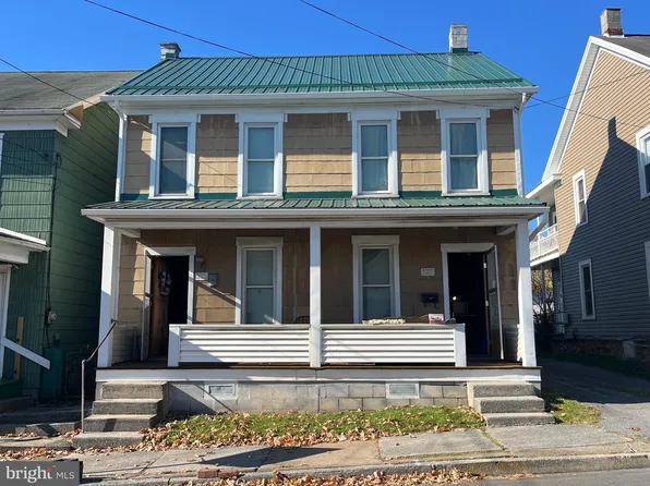 320-322 Bratton Ave, Lewistown, PA 17044