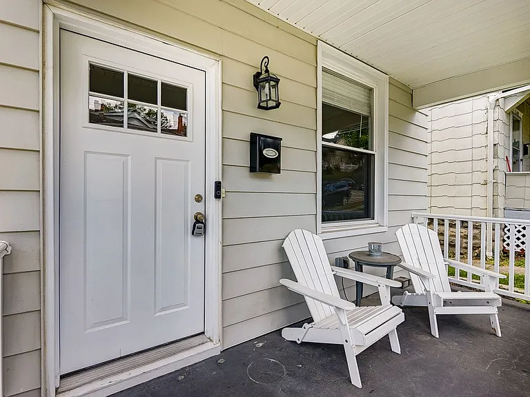 5107 Marion Ave — Photo 2