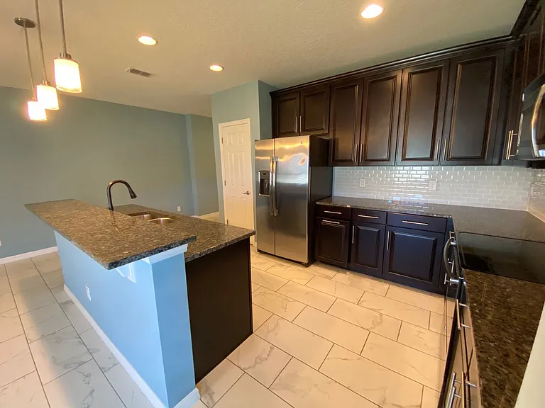 231 Salamanca Rd — Photo 6
