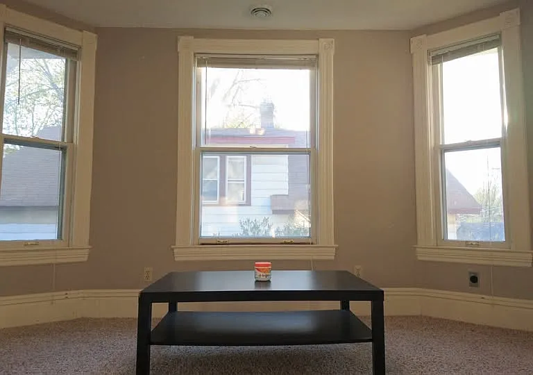Sims Ave — Photo 2
