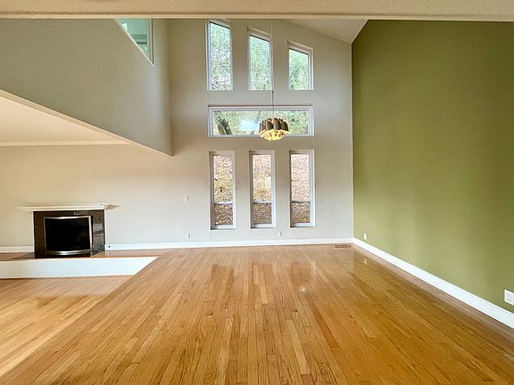 3rd image of 35 Miwok Dr