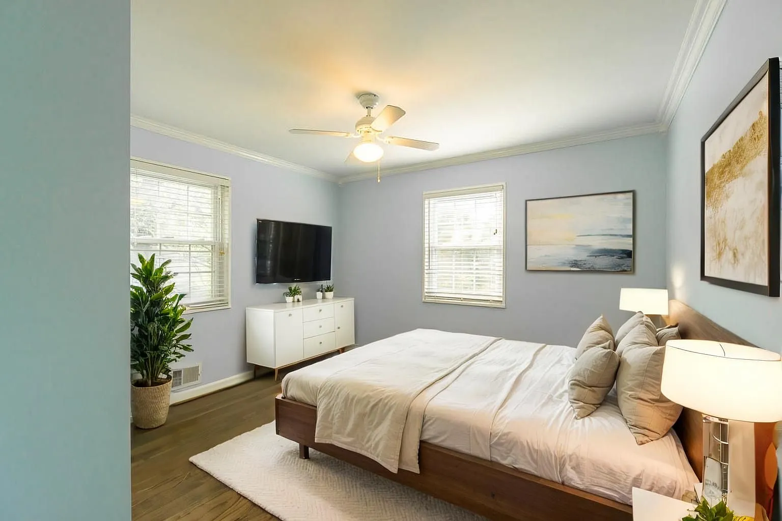 3 bed, $2,495 — Photo 3