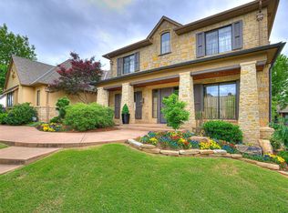 2116 Woodcrest Ln, Edmond, OK 73034