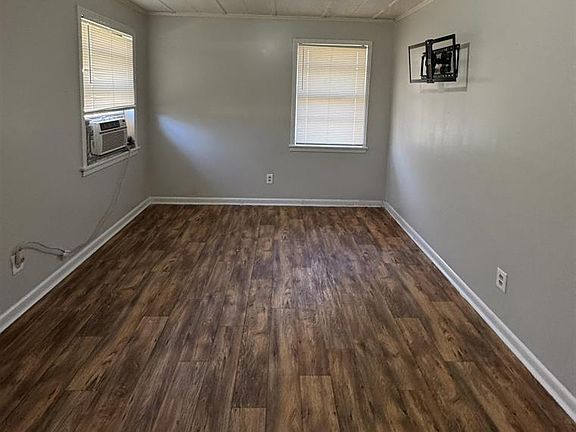 2nd image of 4100 Broyles Ave SW APT 3