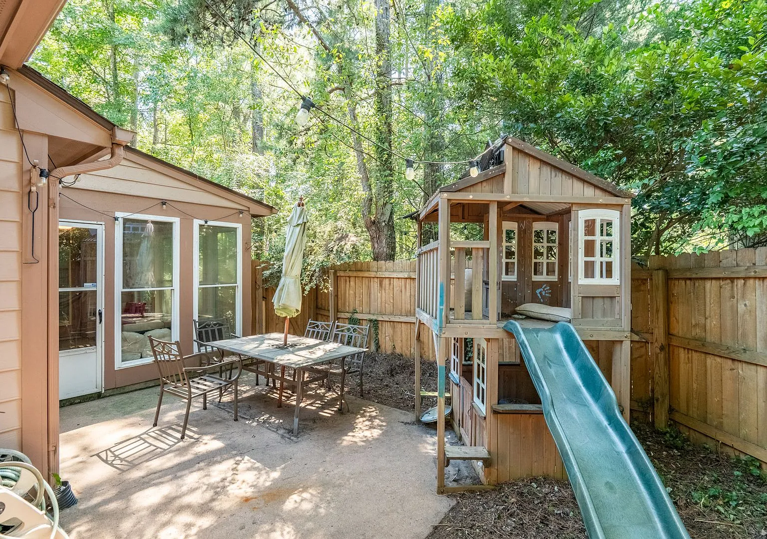 Colony Lake Chapel Hill Home — Photo 2