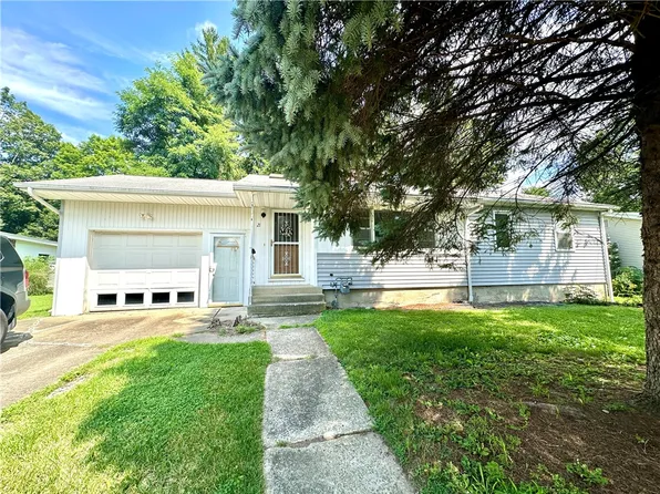 21 Speer Dr, Corning, NY 14830