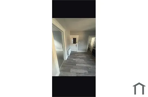 29 Irving Ave #2 Photo 1