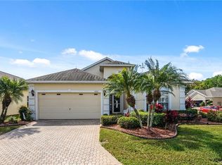 233 Moss Ln, Davenport, FL 33837