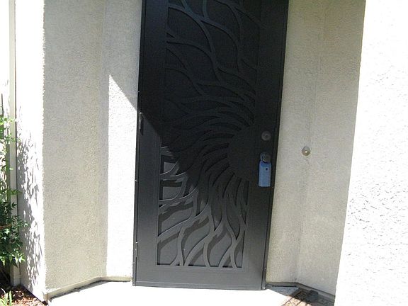 3rd image of 2136 Arlington Dr