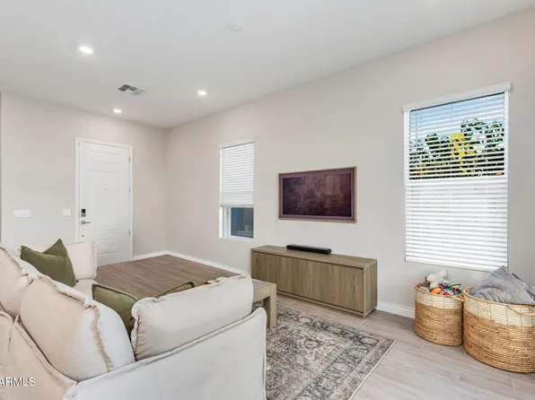 5010 E ANDERSON Drive, Scottsdale, AZ 85254