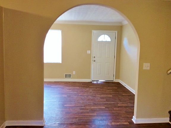 Crestview archway_03262014