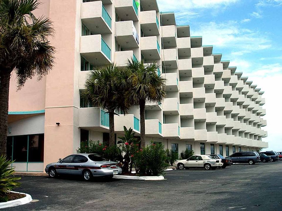 1st image of 313 S Atlantic Ave #424