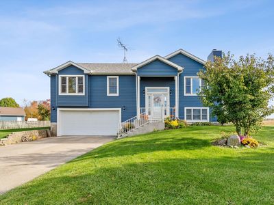 372 Radcliff Dr, Valparaiso, IN, 46383