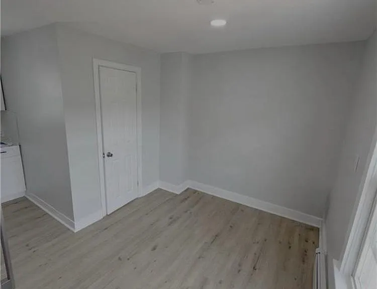 223 Zerby Ave #2 — Photo 4