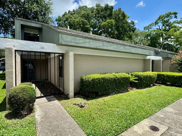 7200 SW 8th Ave #T-126, Gainesville, FL 32607