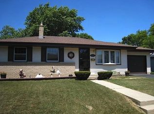 9400 Carol Ann Dr, Sturtevant, WI 53177