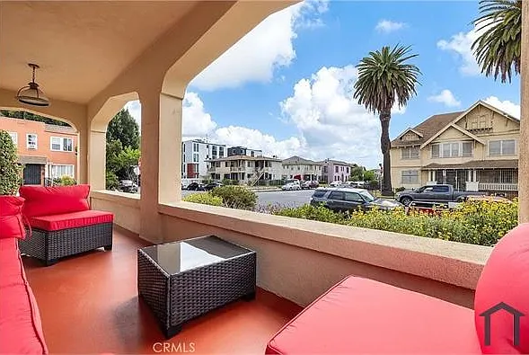 2754 Kenwood Ave — Photo 47