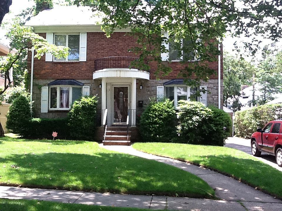 1st image of 8206 192nd St