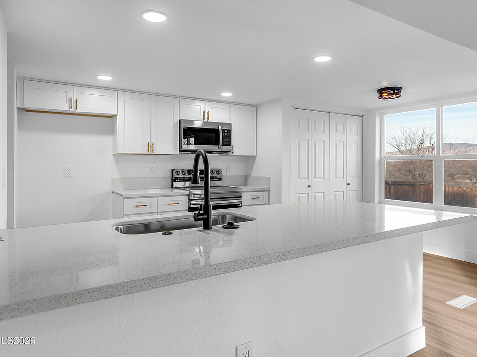 1st image of 6810 Sunkist Dr