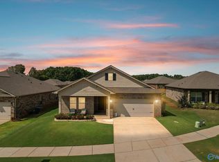 7004 Oakleigh Rose Dr, Huntsville, AL 35806